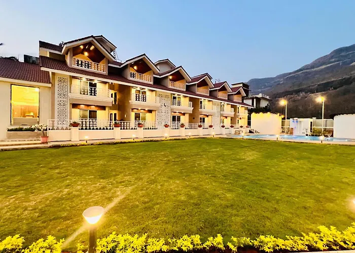 The Grand Leela Resort